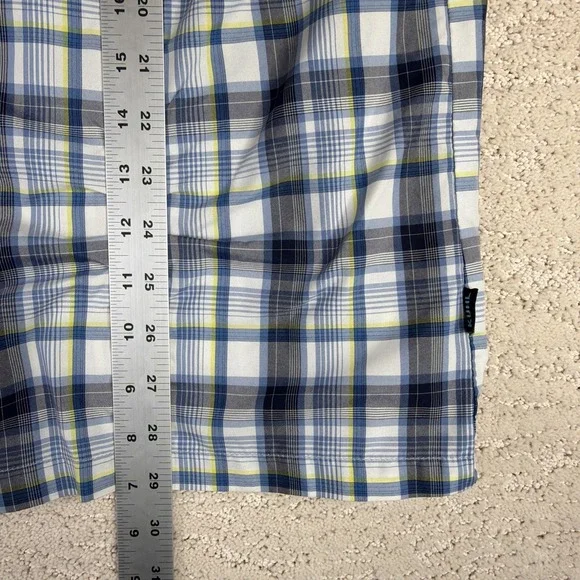 Men's Kuhl Size Large Short Sleeve Polyester Button Shirt Plaid - Picture 5 of 6